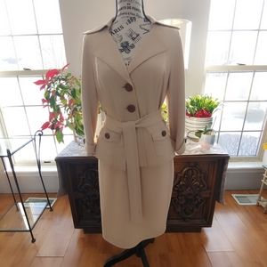 Kay Unger New York Tan Skirt & Blazer Suit Size 8.